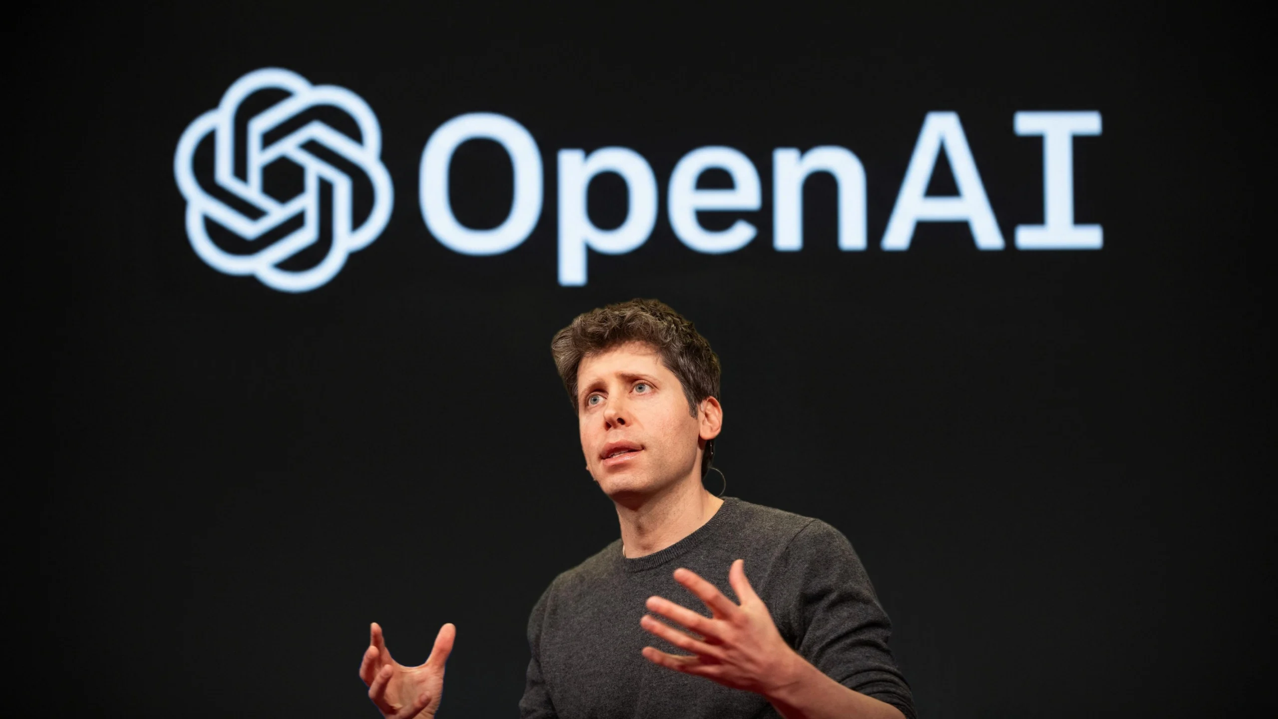 Revolução da IA: Sam Altman afirma que humanos seguirão essenciais, celebra Brasil e confirma escritório da OpenAI em São Paulo Humanos continuarão essenciais na revolução da IA, diz CEO da OpenAI