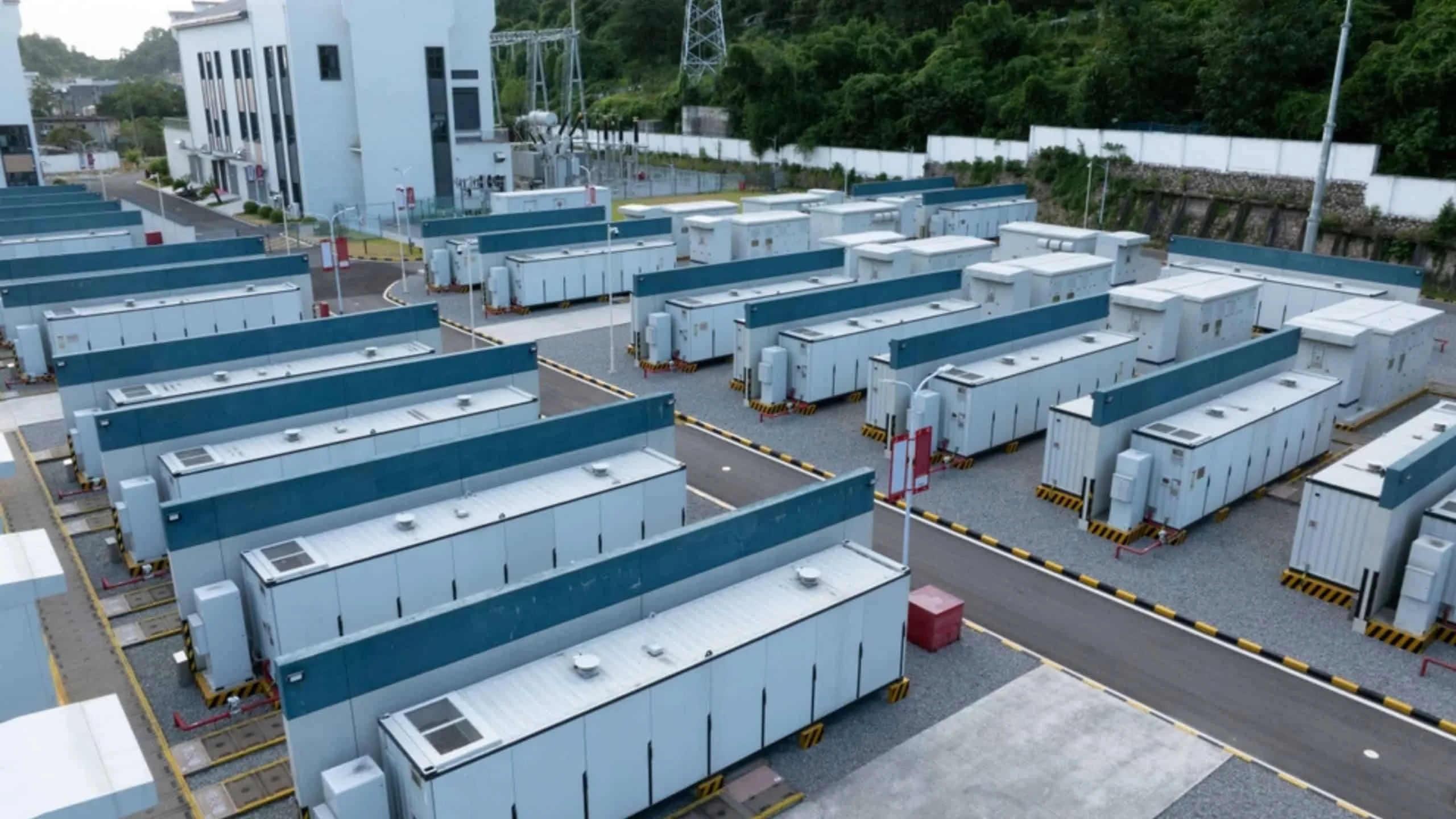 Alemanha terá o maior sistema de armazenamento de bateria da Europa: GigaBattery Jänschwalde 1000 entrega 1 GW e 4 GWh com duração de quatro horas Alemanha terá o maior sistema de armazenamento de bateria da Europa