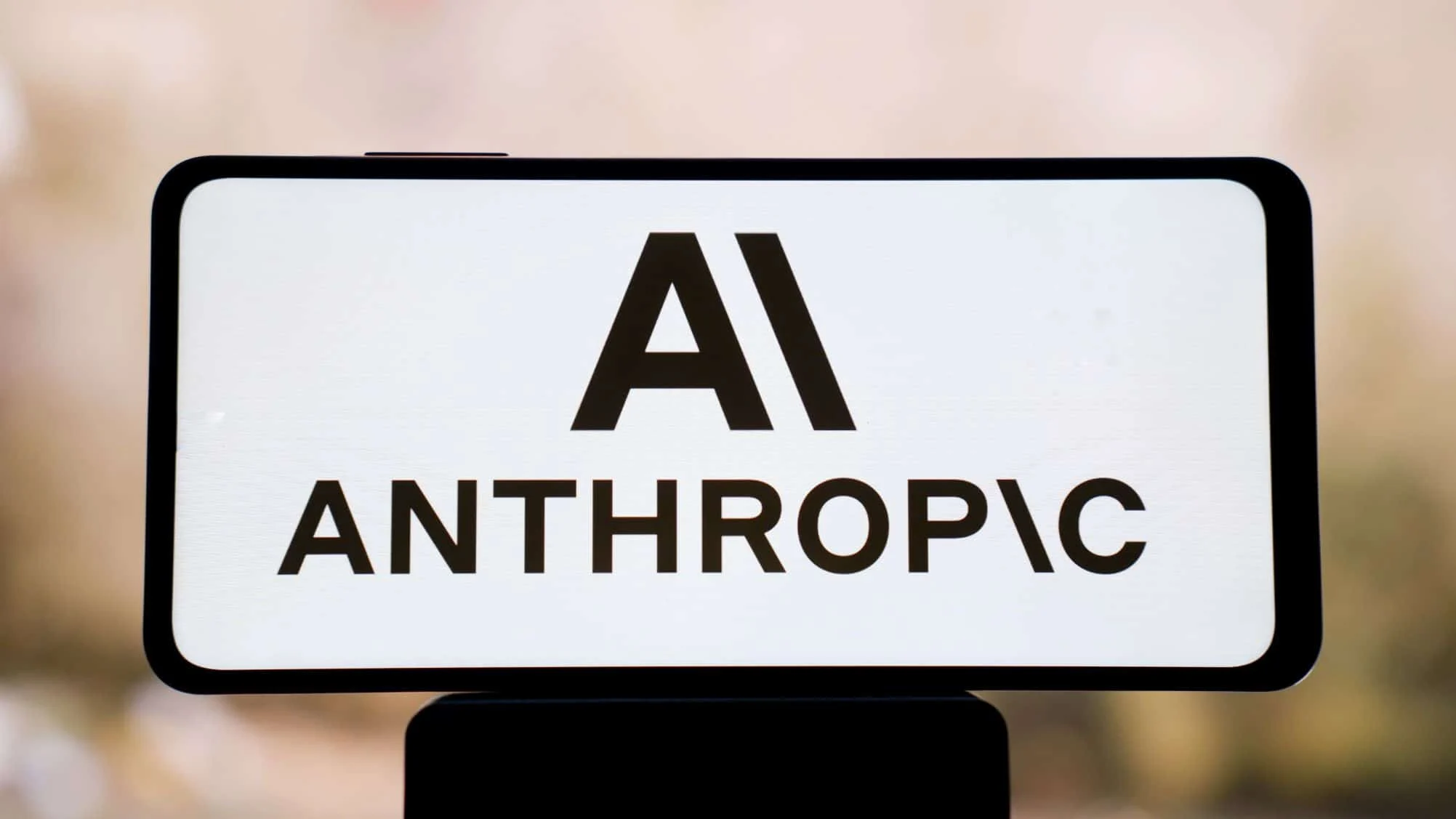 Anthropic investe R$ 264 bilhões em data centers de IA nos EUA, com início das operações em 2026 no Texas e em Nova York Anthropic vai investir R$ 264 bilhões em novos data centers nos EUA