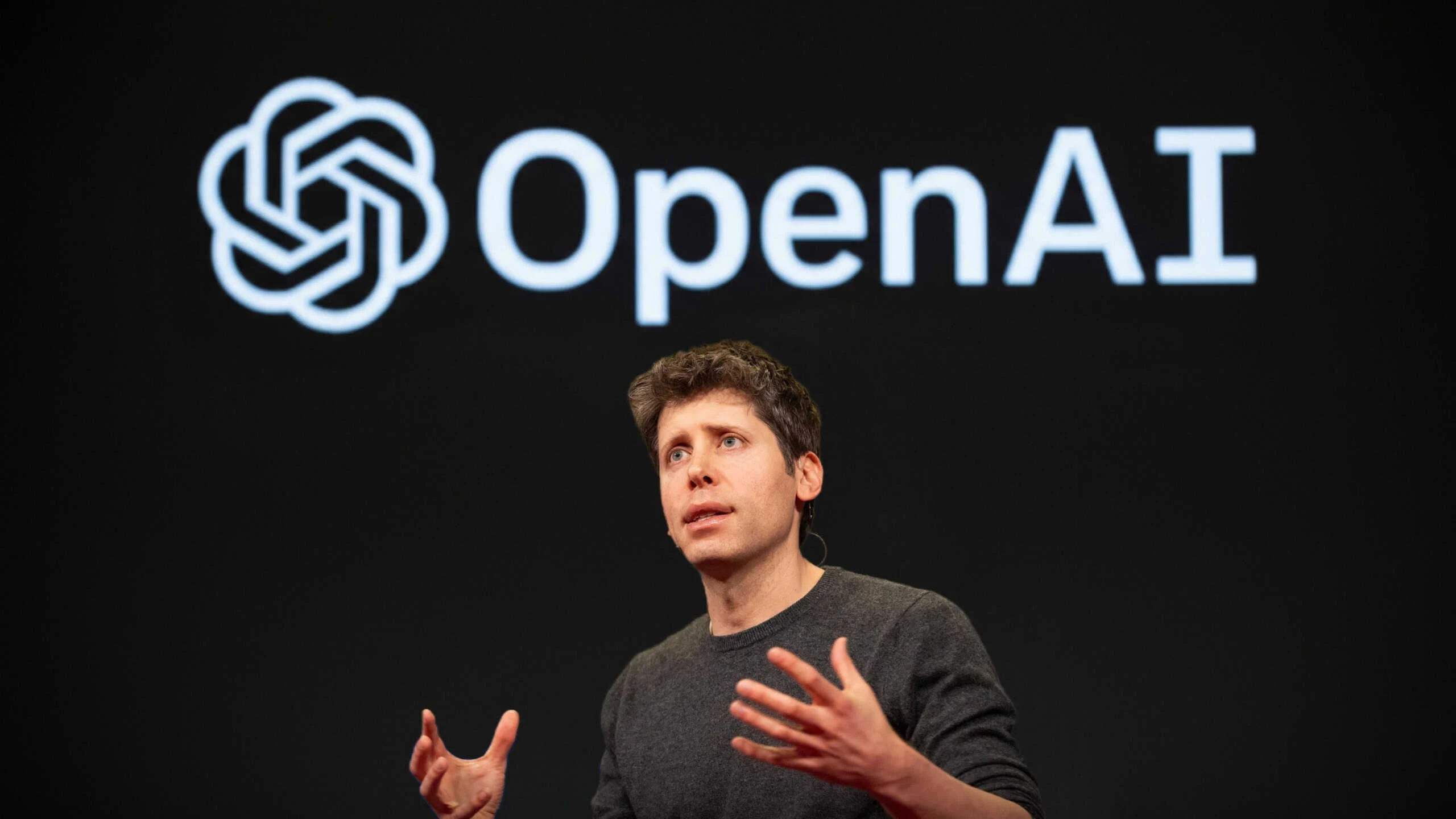 OpenAI reforça infraestrutura de IA com produção local da Foxconn nos EUA para acelerar servidores e data centers OpenAI reforça infraestrutura de IA com produção local da Foxconn