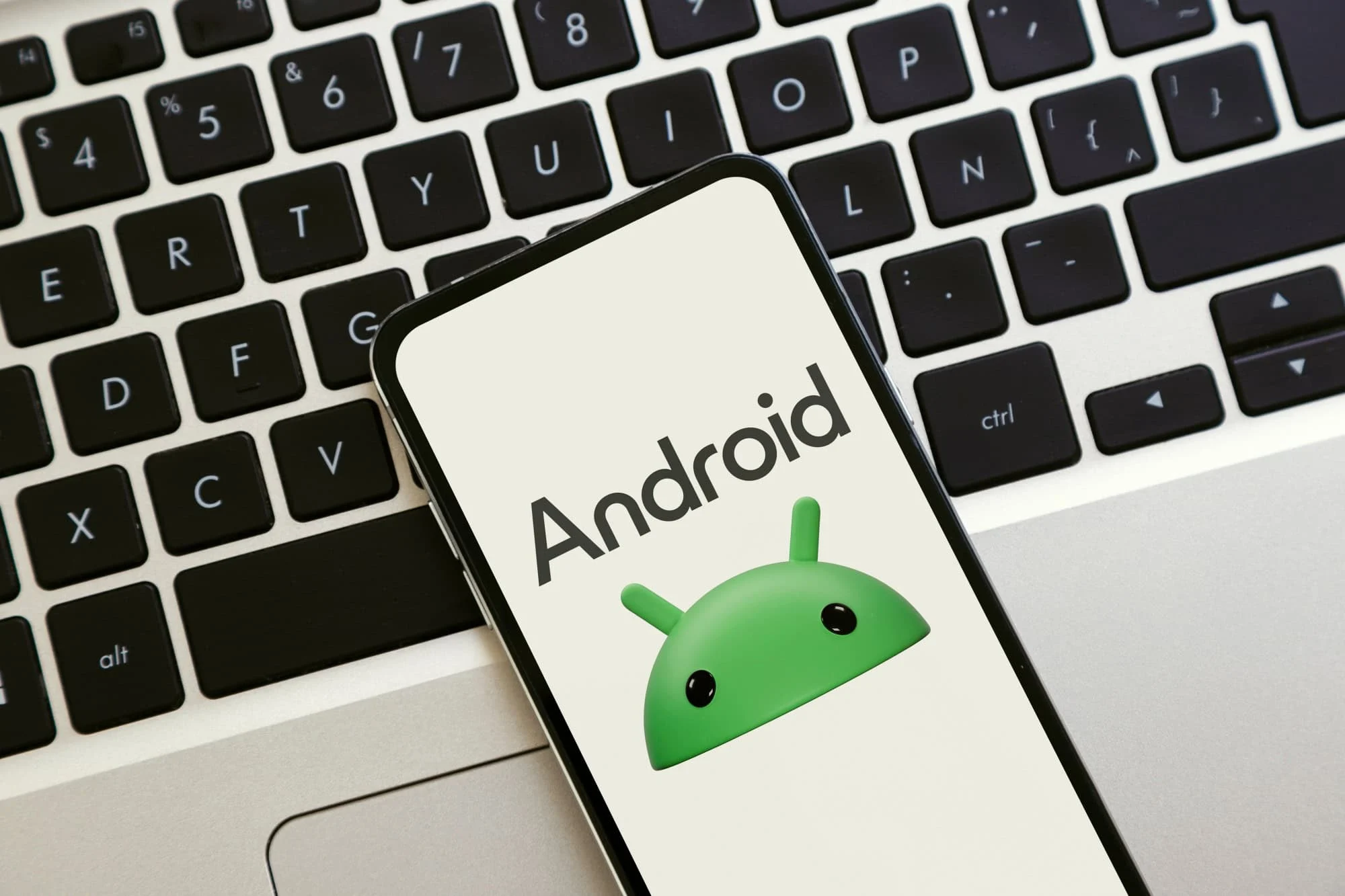 Trocar arquivos entre Android e iOS fica mais simples: Google integra Compartilhamento Rápido ao AirDrop no Pixel 10 Trocar arquivos entre Android e iOS vai ficar mais simples