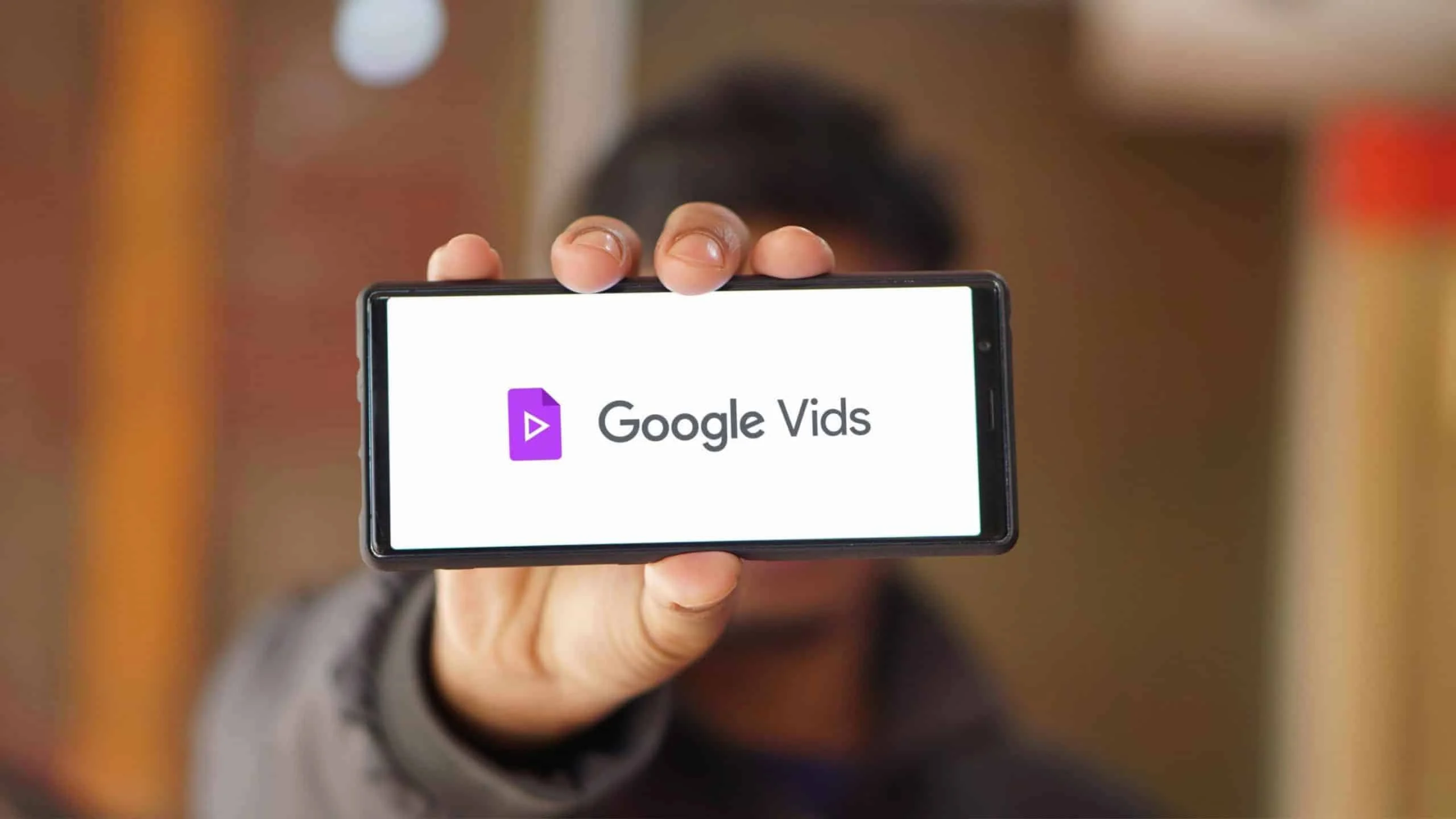 Google Vids: acesso gratuito aos recursos avançados do Gemini libera narração por IA e cortes automáticos Google libera acesso gratuito a recursos avançados do Gemini no Vids