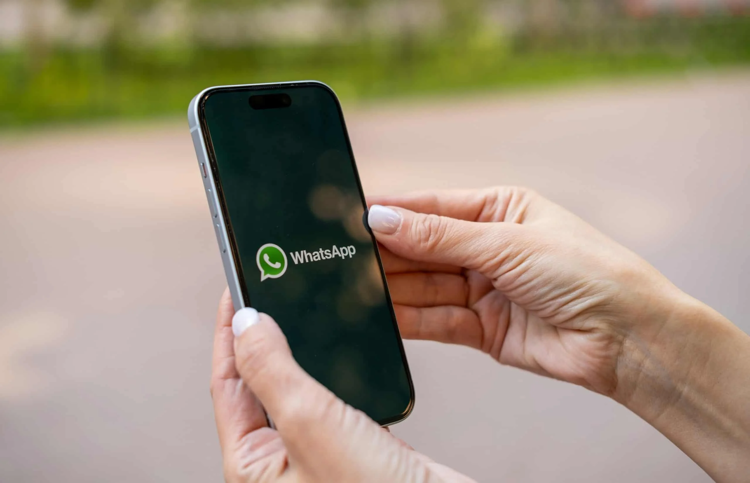 WhatsApp libera digitalização de documentos e envio em PDF; veja como usar