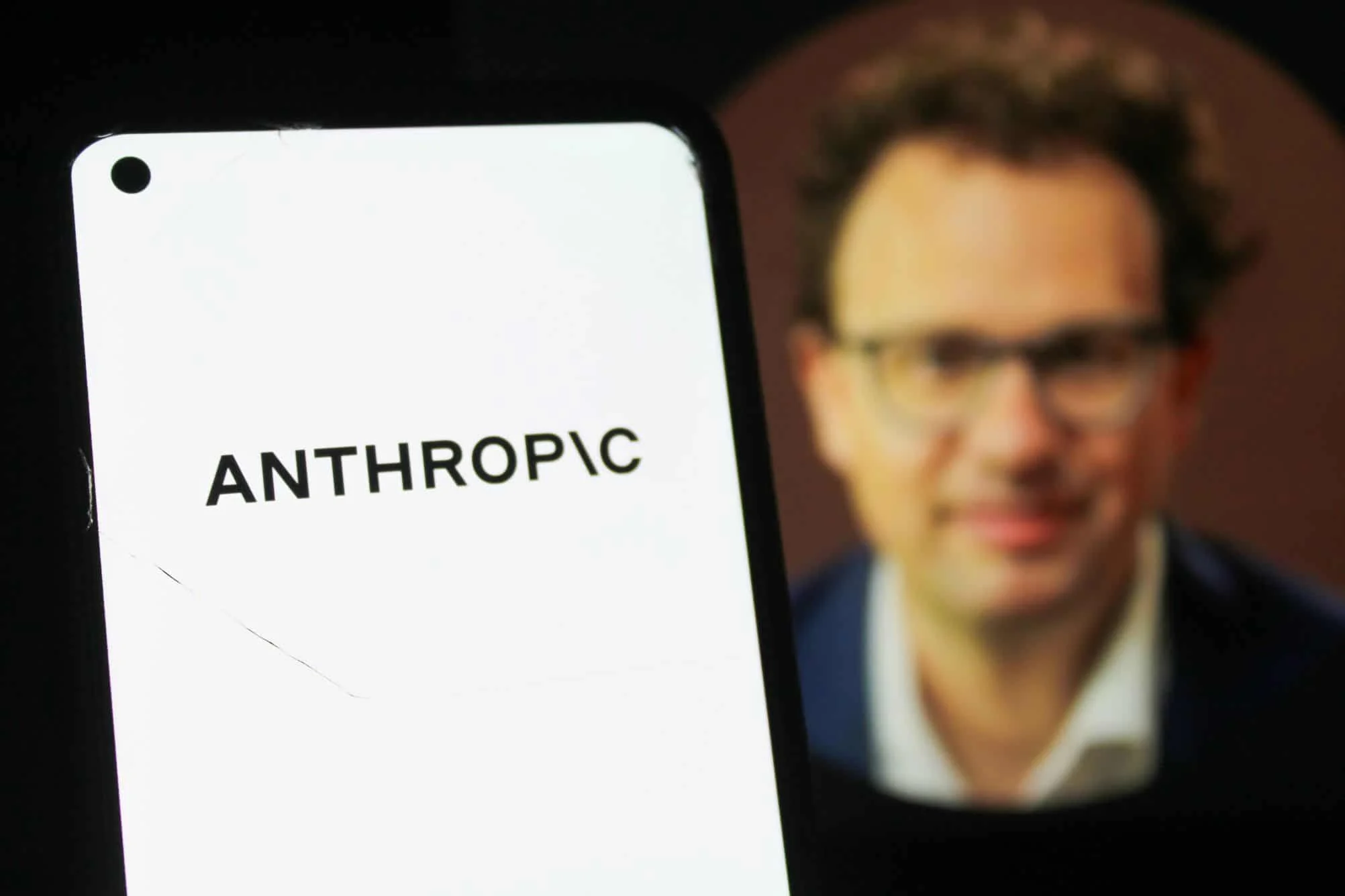 Indústria de IA sob alerta: Dario Amodei, da Anthropic, pede transparência e prevê corte massivo de empregos em até 5 anos CEO da Anthropic faz alerta duro à indústria de IA