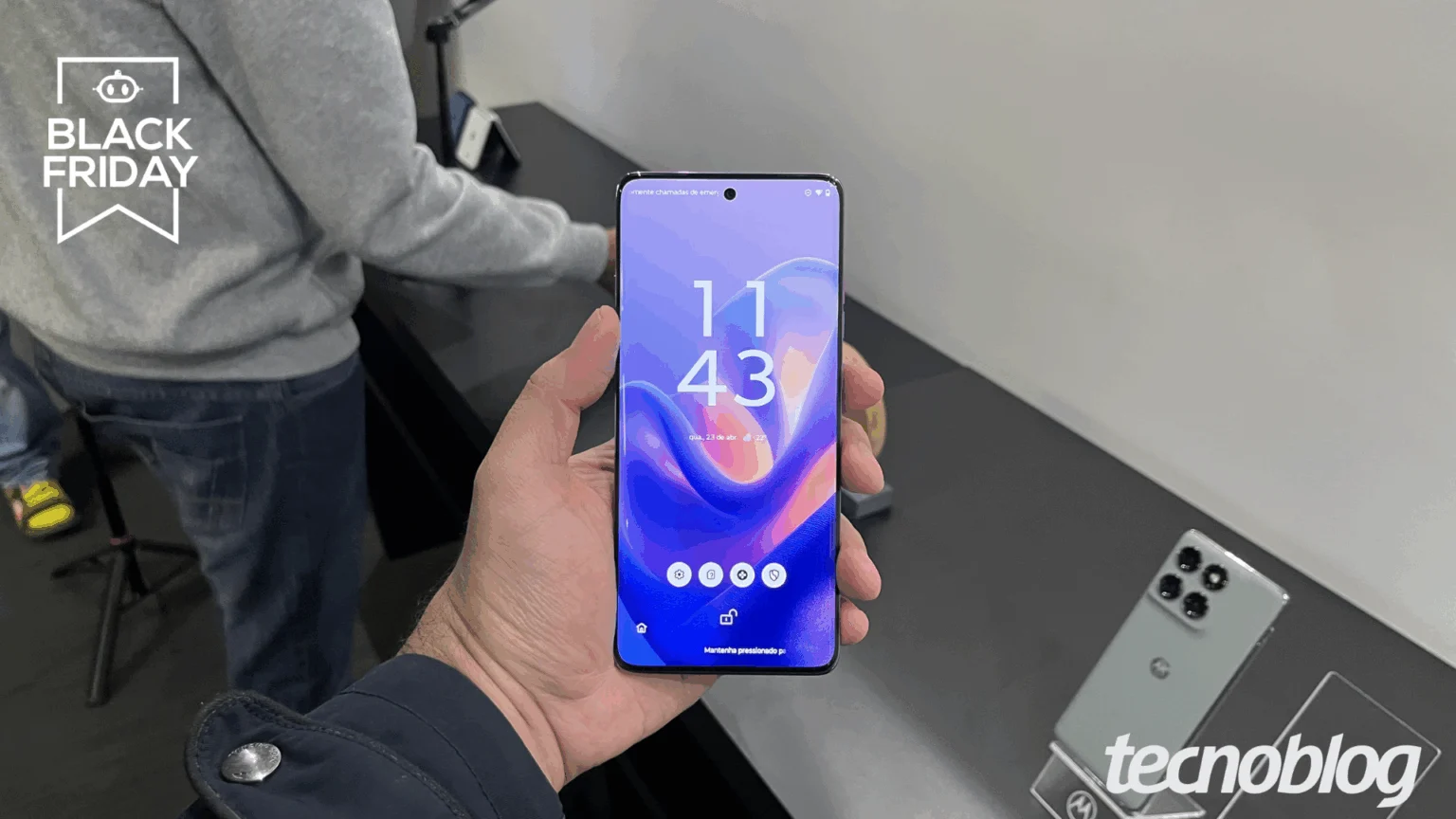 Motorola Edge 60 Pro 512 GB com 40% OFF no Mercado Livre: preço no Pix de R$ 2.976,03, cupom de R$ 80 e ficha com 24 GB RAM Boost Black November: Motorola Edge 60 Pro (512 GB) com 40% OFF no Mercado Livre • Tecnoblog