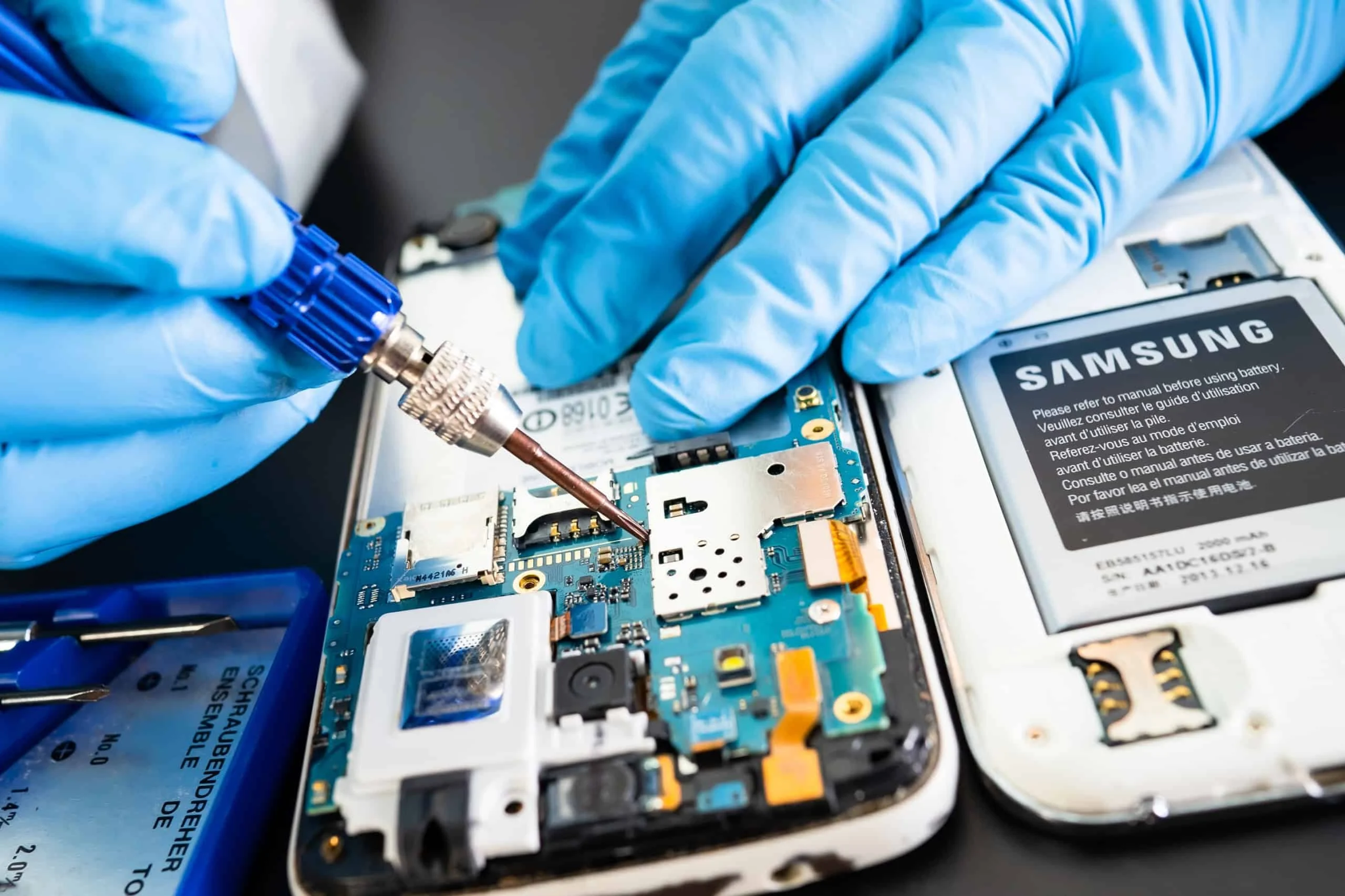 Corrida por IA faz preços dos chips de memória da Samsung dispararem, módulos DDR5 sobem até 60% e novos reajustes estão no radar Corrida pela IA provoca alta recorde nos preços dos chips de memória da Samsung