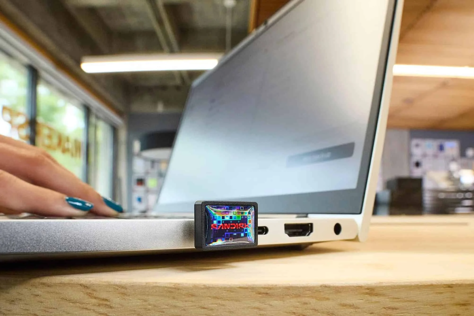 SanDisk lança menor pen-drive USB-C de 1 TB do mundo