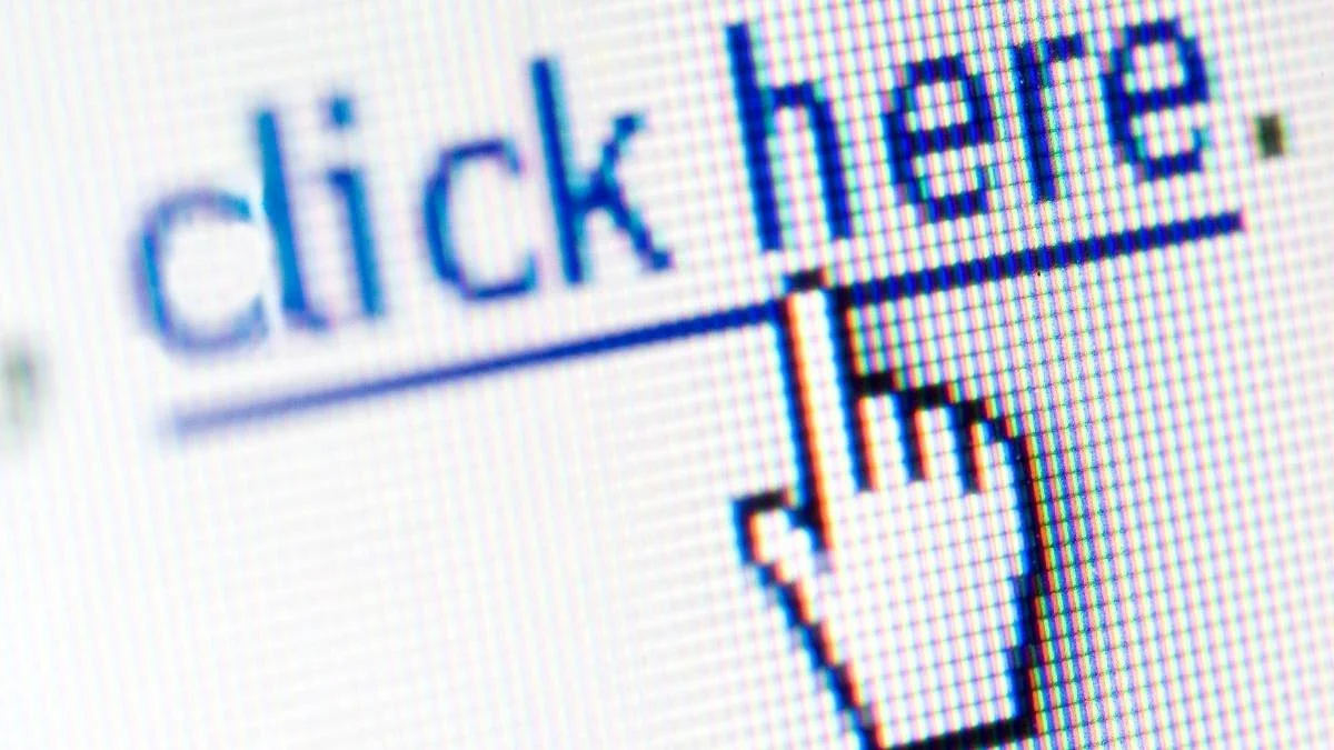 O que é hiperlink, como funciona no HTML e por que ele é decisivo para URL, navegação e SEO na web O que é link (hiperlink)? Veja como funcionam os elementos clicáveis da internet • Tecnoblog