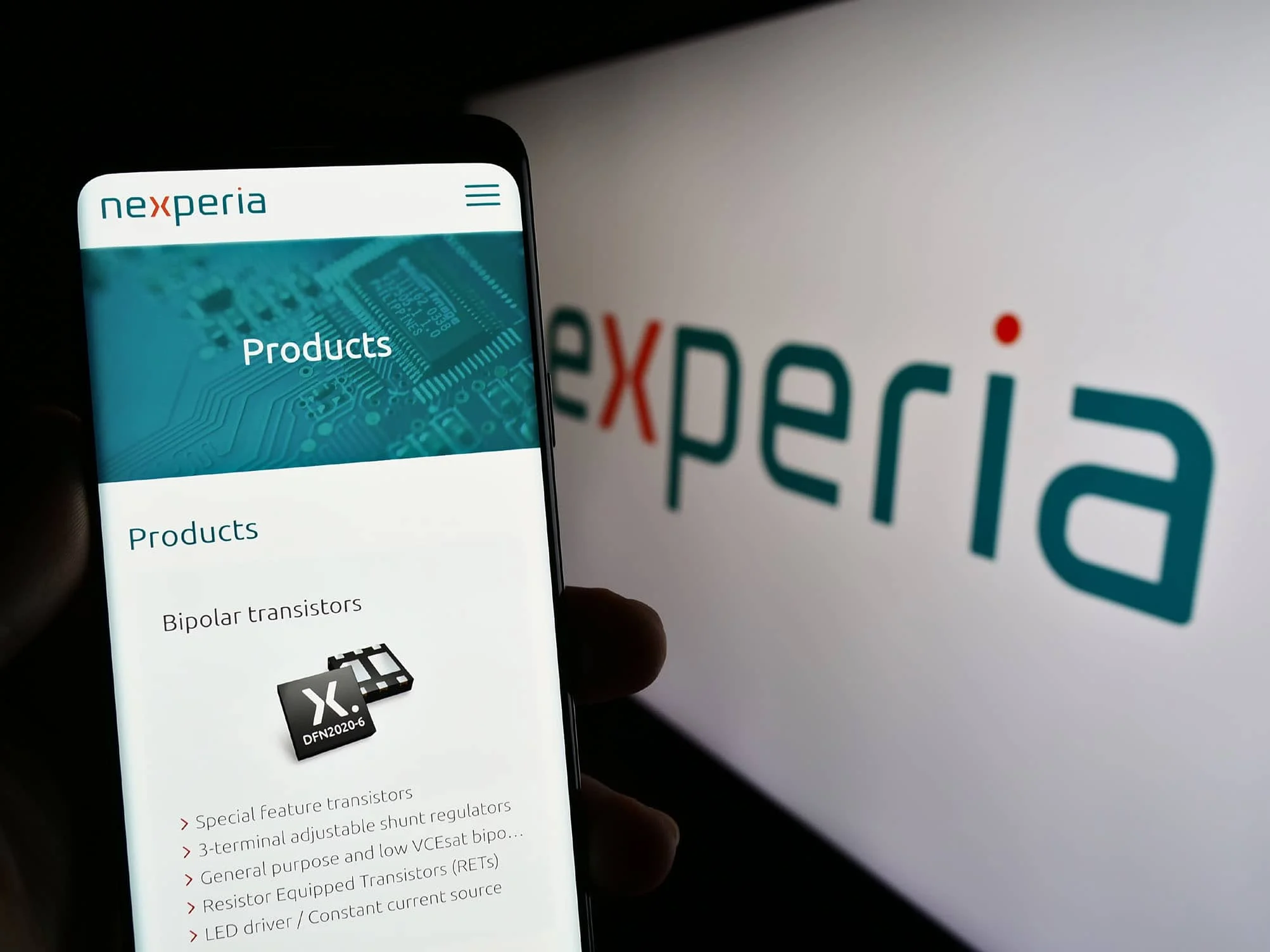 Nexperia retoma exportações de chips com aval da China, e Holanda avalia suspender intervenção: impactos para montadoras e para a Europa Nexperia volta a exportar chips e Holanda pensa em suspender intervenção