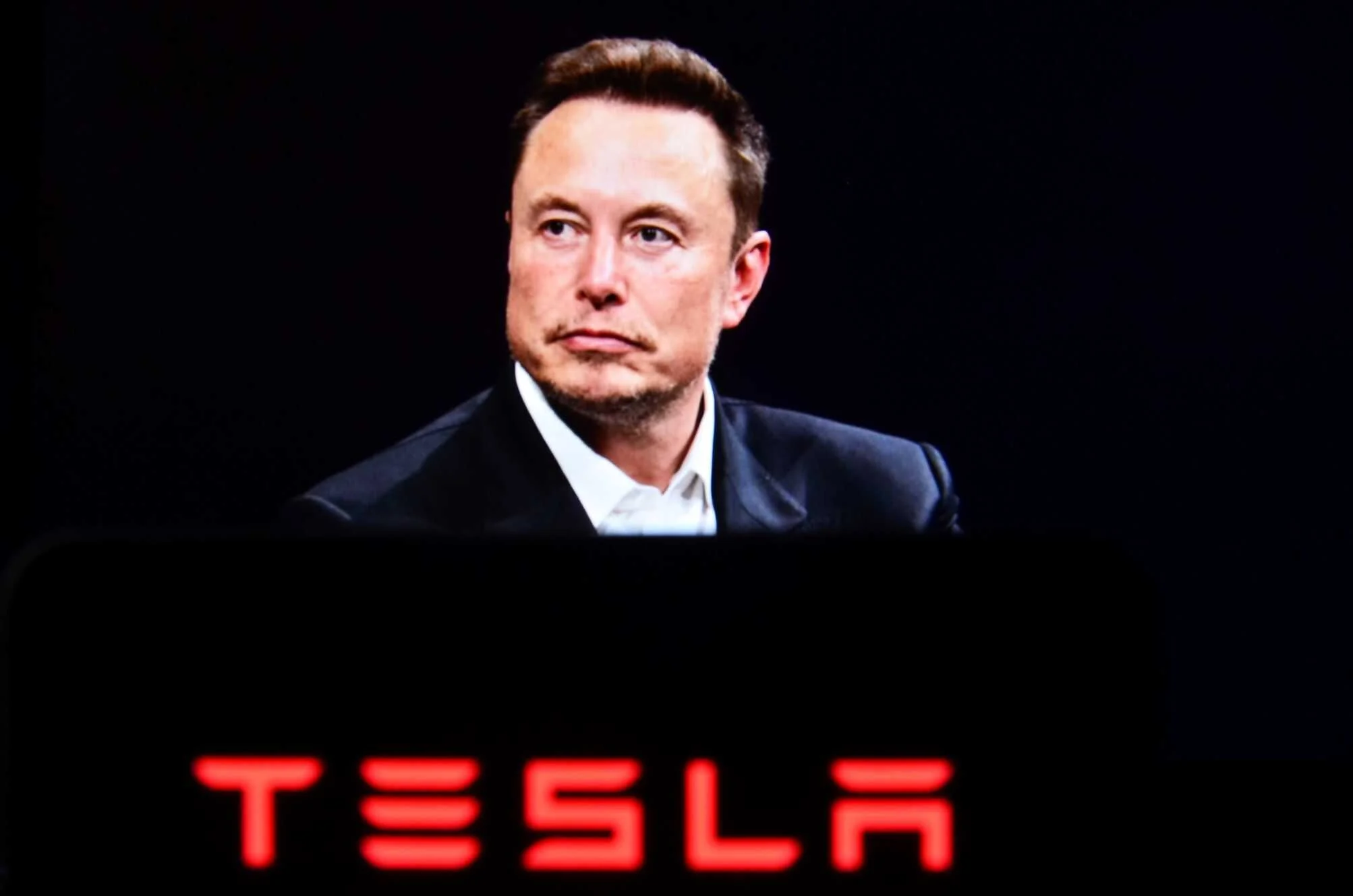 Remuneração trilionária de Elon Musk na Tesla: pacote de US$ 1 trilhão é aprovado com metas de IA, robotáxis e valorização a US$ 8,5 trilhões Tesla: acionistas aprovam remuneração trilionária para Musk