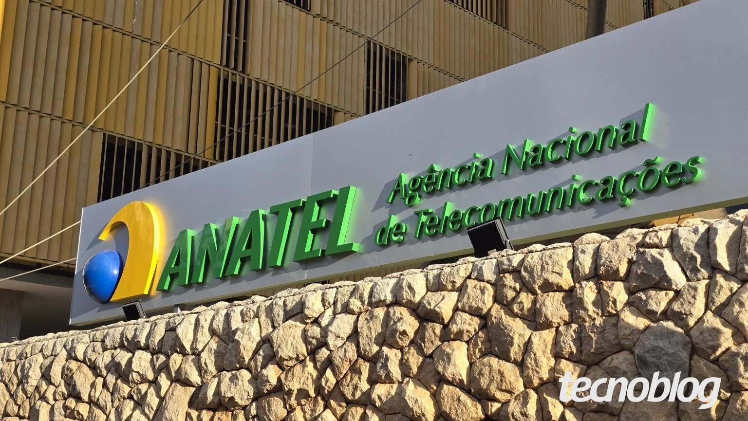 Idec processa Anatel por mudanças no RGC: ação pede volta do reajuste só após 12 meses e atendimento presencial Idec processa Anatel por piora nas regras de direitos do consumidor • Tecnoblog